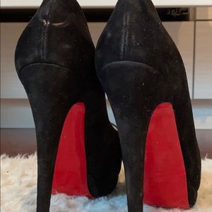 NWOT Christian Louboutin pumps